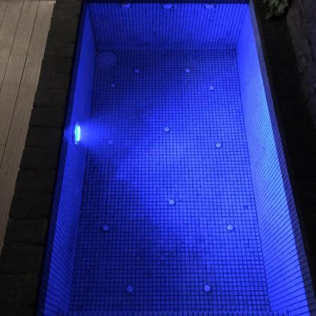 Pequeno Alojamiento Con Mini Piscina - No Climatizada Valensiya Dış mekan fotoğraf