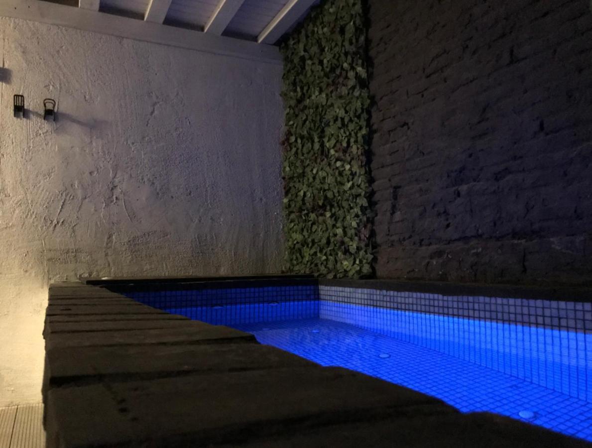Pequeno Alojamiento Con Mini Piscina - No Climatizada Valensiya Dış mekan fotoğraf