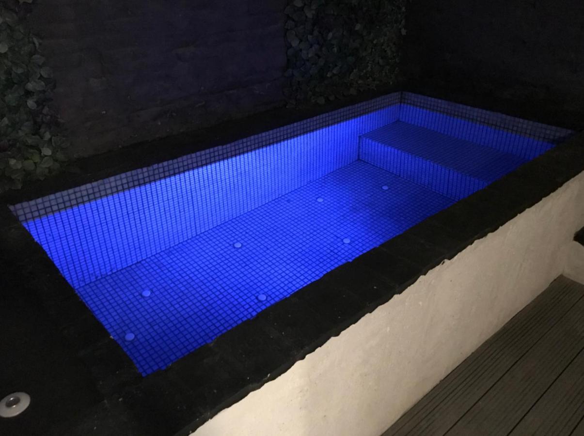 Pequeno Alojamiento Con Mini Piscina - No Climatizada Valensiya Dış mekan fotoğraf